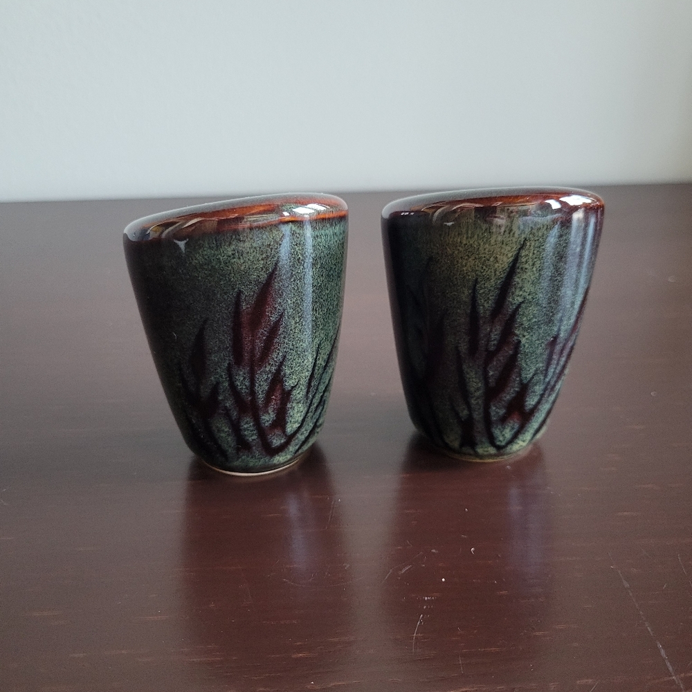 Handmade Ceramic Salt & Pepper Shaker Set Green Speckle Galze w/ Cattails